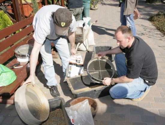 Mieszanki glebowe Juku 2009_1 kwie 05.JPG
